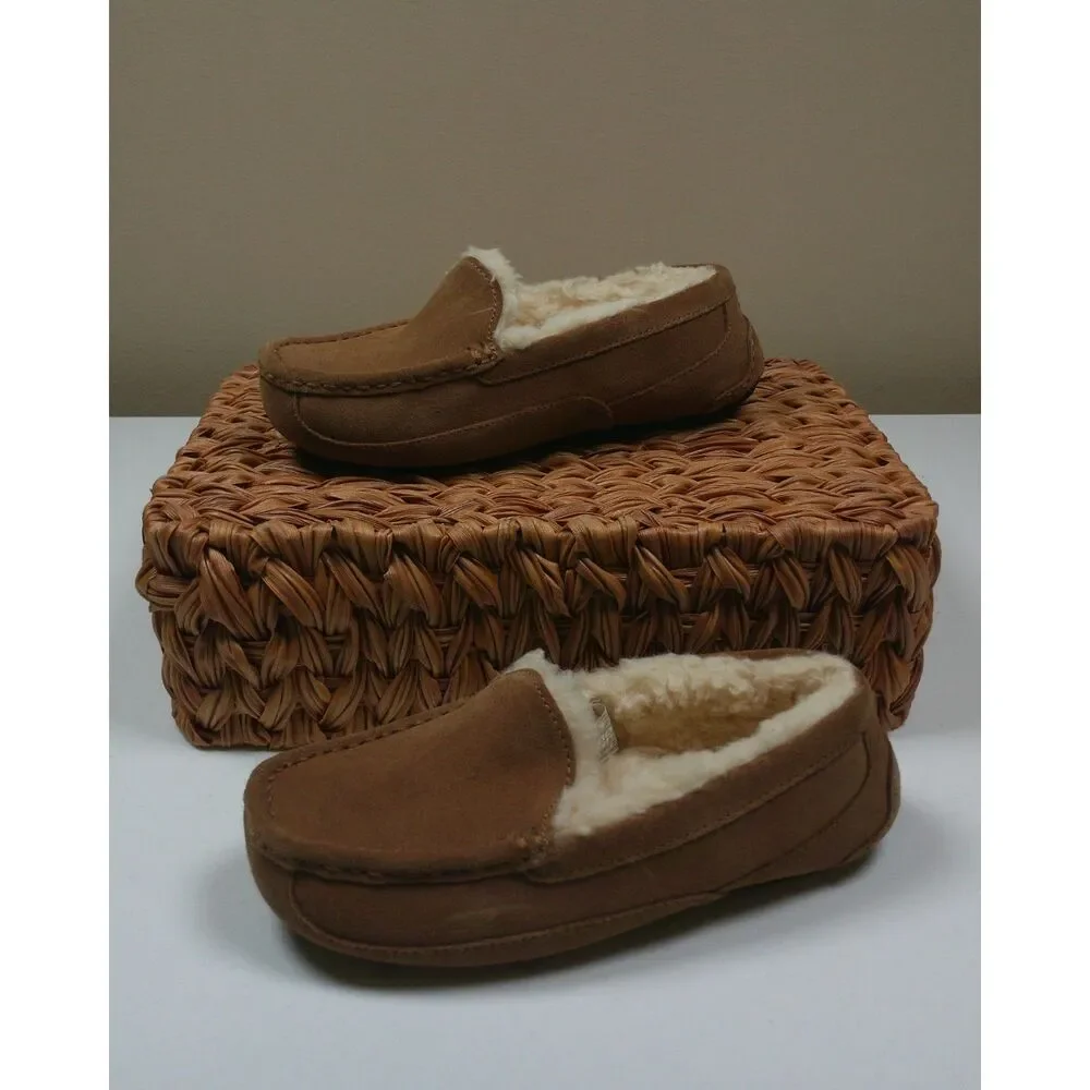 New UGG Ascot Kids Size 3 Chestnut Suede Shearling Lined Loafer Slippers Shoes